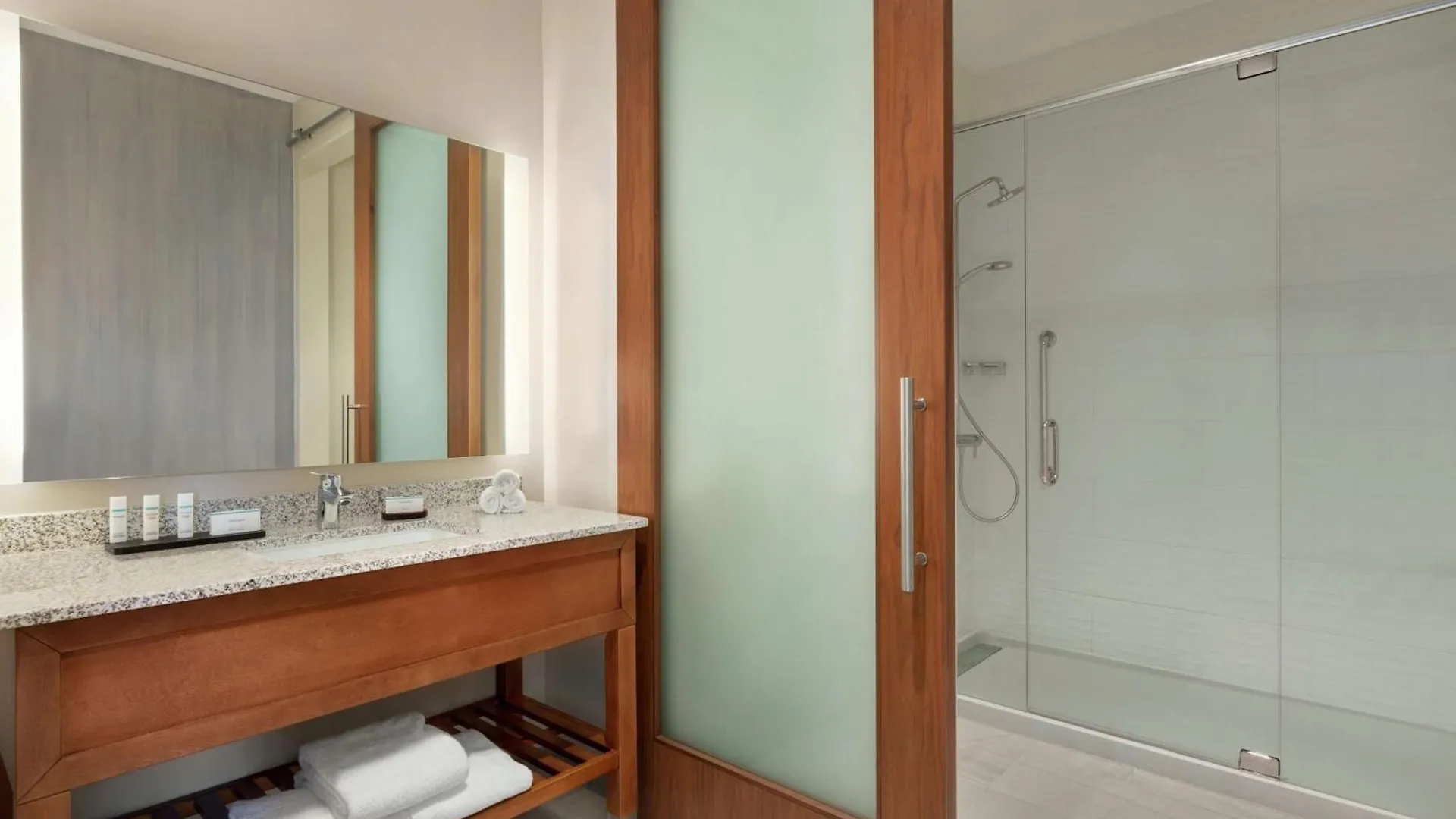 Embassy Suites By Hilton Sarasota
