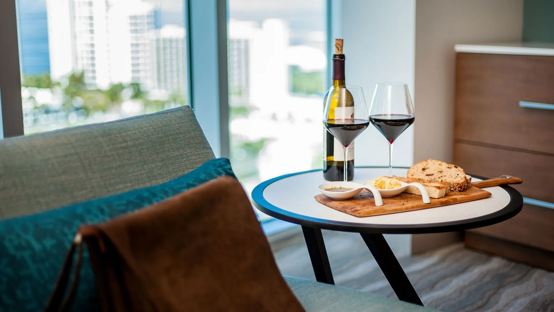 Embassy Suites By Hilton Sarasota Hotel